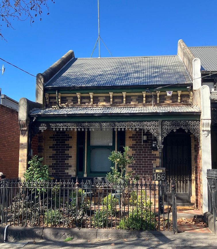 186  Abbotsford Street