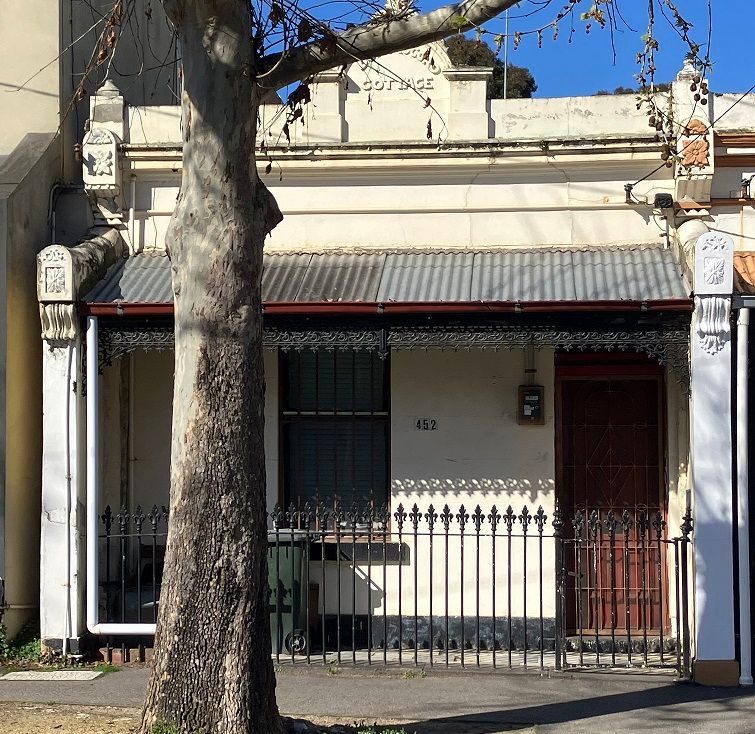 452  Abbotsford Street