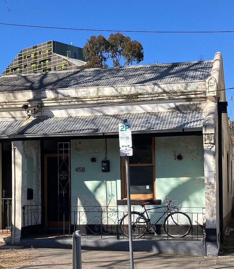 458  Abbotsford Street
