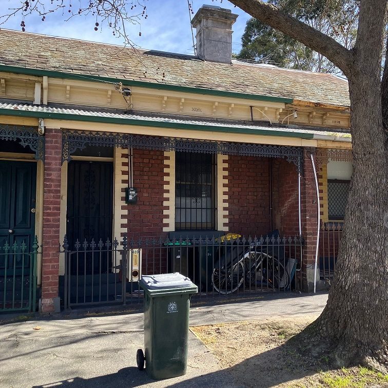 489  Abbotsford Street