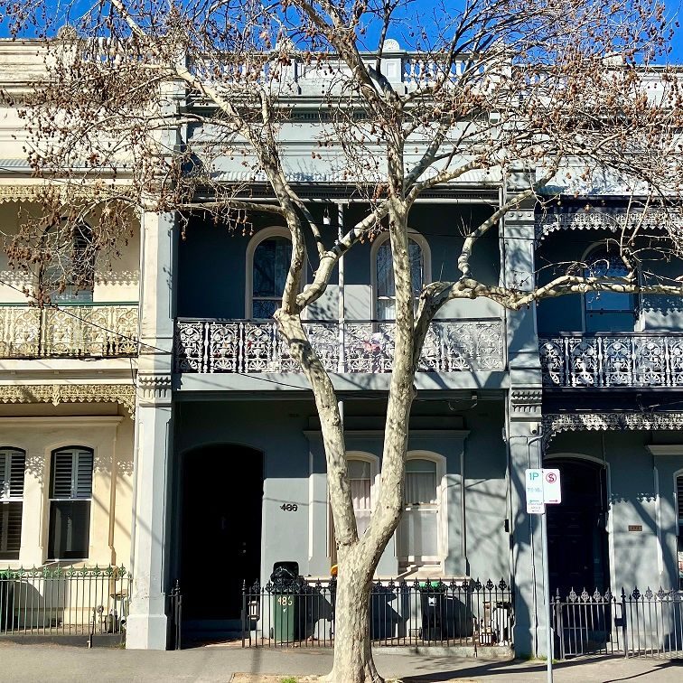 486  Abbotsford Street