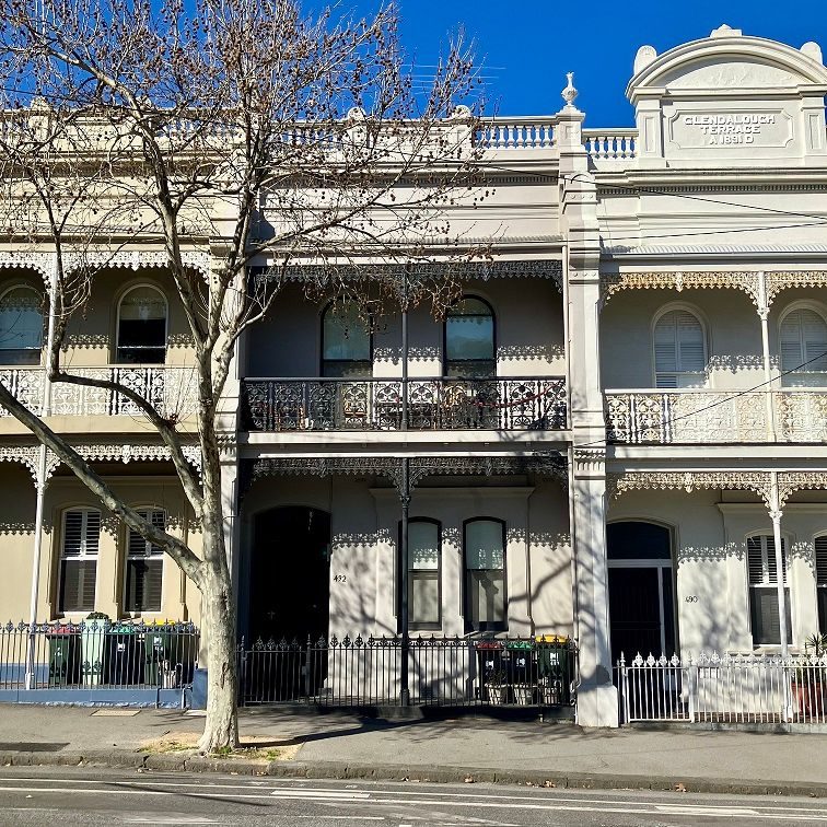 492  Abbotsford Street