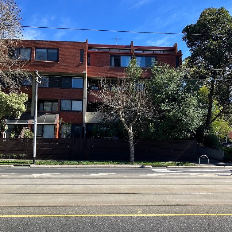 347  Abbotsford Street