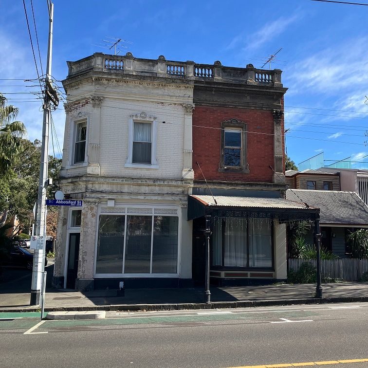 395  Abbotsford Street